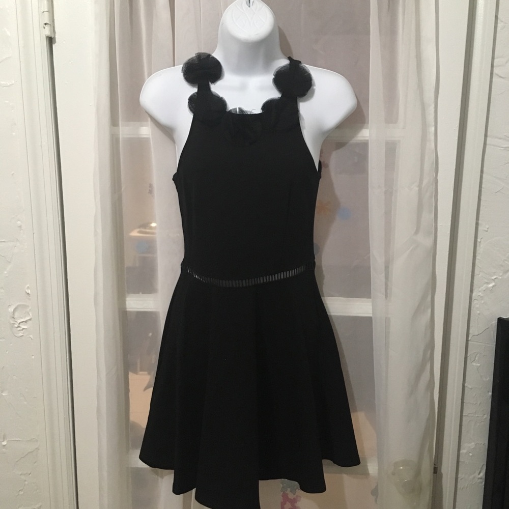 IN AWE BLACK DRESS
